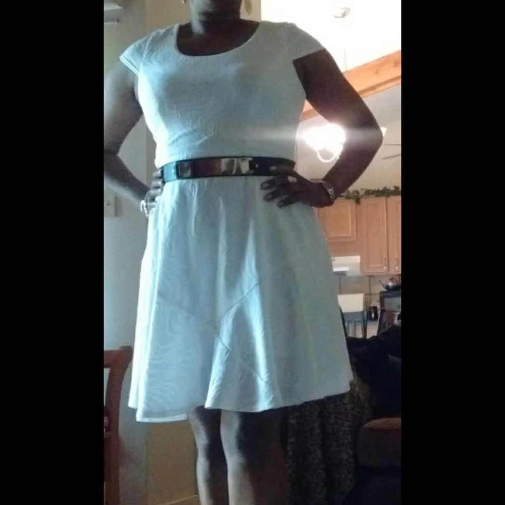 🆕👗White Fit & Flare Dress, Sz 12